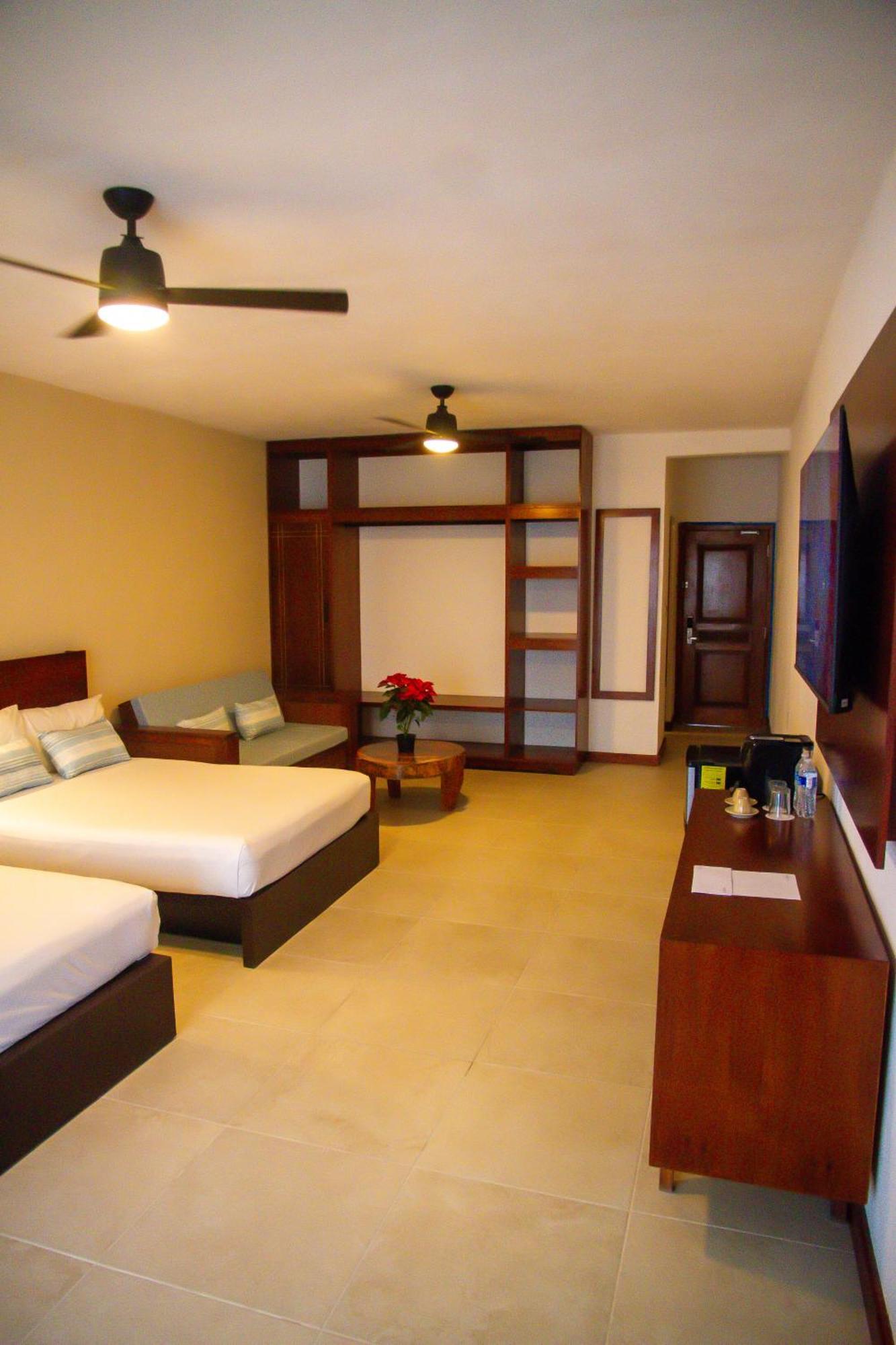 The Mint Resort Isla Mujeres Exterior photo
